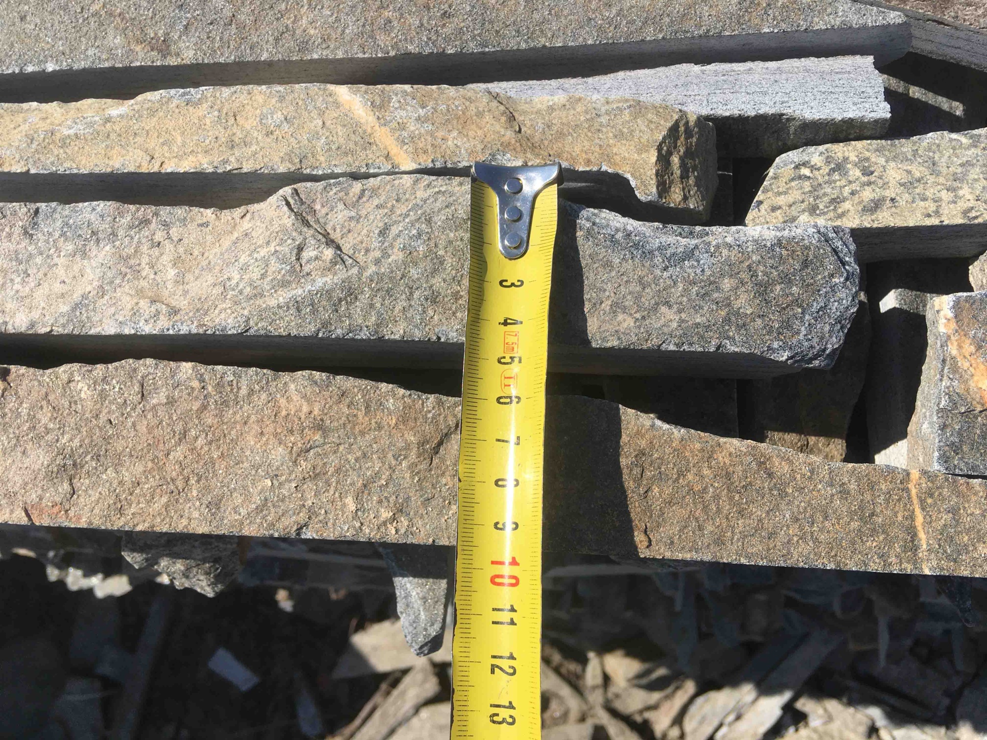 Горбушка златолит мультиколор для облицовки купить в Сочи