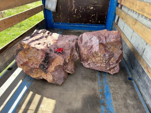 Ландшафтные глыбы красно-фиолетовые 200-1000 килограмм купить в Сочи