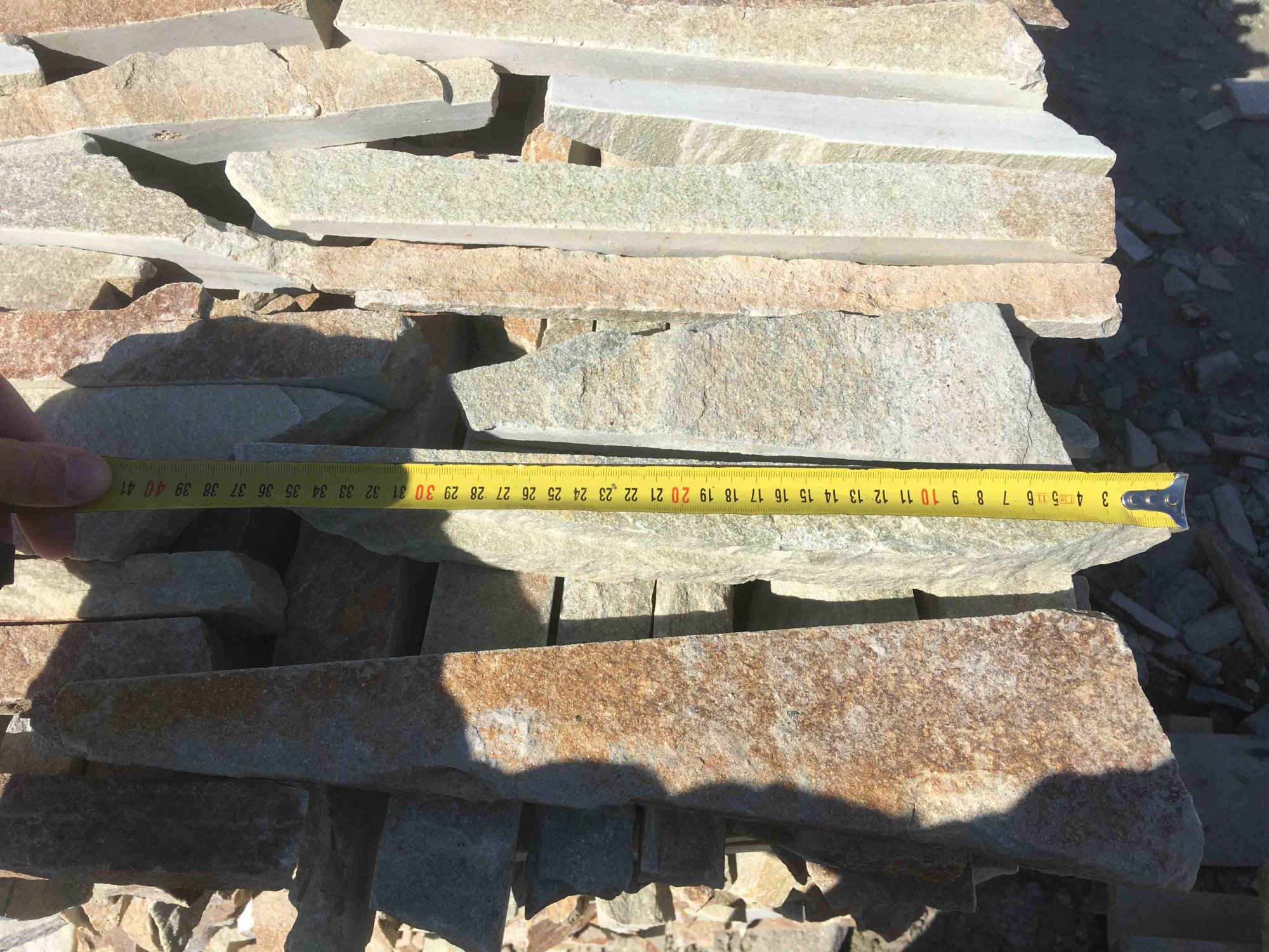 Горбушка златолит золотистый для облицовки купить в Сочи