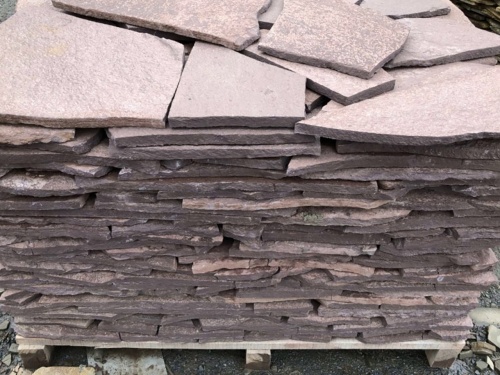 Плитняк лемезит бордовый для облицовки цоколя 20-25 мм  купить в Сочи