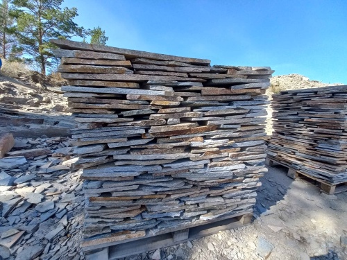 Плитняк златолит серебристый для фасада купить в Сочи