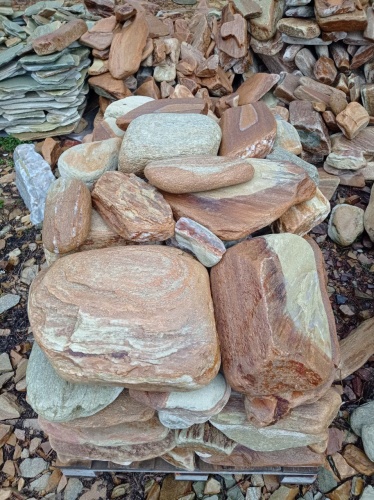 Златолит жёлтый, жёлто-зелёный глыбки и валуны для ланшафтного дизайна купить в Сочи