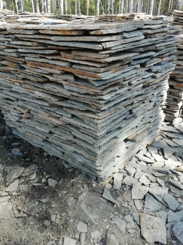 Плитняк златолит Уральский для цоколя, отмостки купить в Сочи