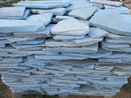 Плитняк златолит зелёный галтованный для цоколя купить в Сочи