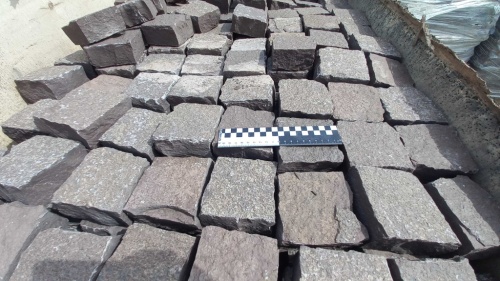 Лемезит колотая брусчатка 10 * 10 см. для парковки купить в Сочи